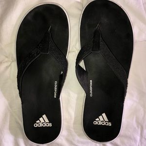 Adidas cloud foam flip flops